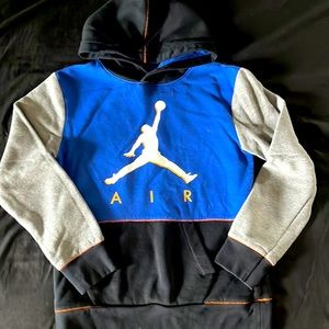 Big boys sz Lg (12-13 yrs) Jordan multi color sweatshirt